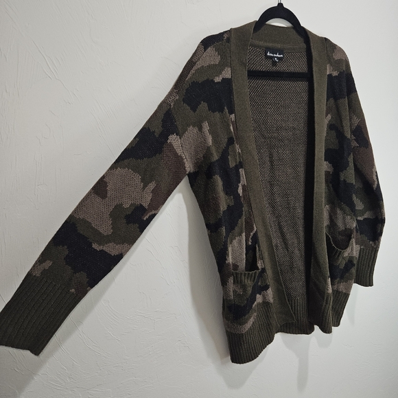 Camo Cardigan Oversized Women's Size Small Green Black Sweater Alison Andrews - Picture 4 of 12